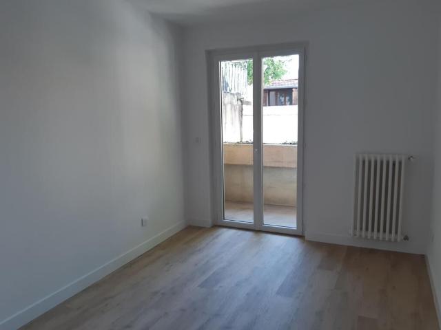 Appartement 4 pièces, 76 m² à louer à Laragne Montéglin 05300