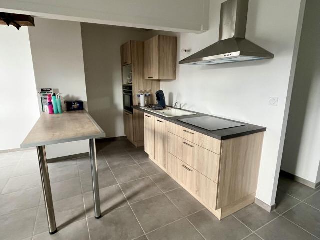 Appartement 4 pièces, 76 m² à louer à Les Chères 69380