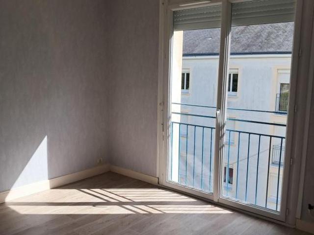 Appartement 4 pièces, 76 m² à louer à Loches 37600