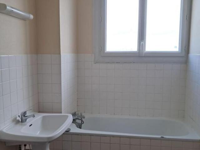 Appartement 4 pièces, 76 m² à louer à Loches 37600