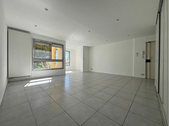 Appartement 4 pièces 76 m²
