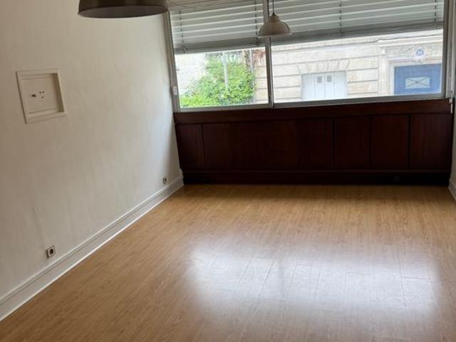 Appartement 4 pièces, 78 m² à louer à Bordeaux 33000