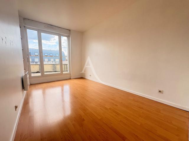 Appartement 4 pièces, 78 m² à louer à Cergy 95800