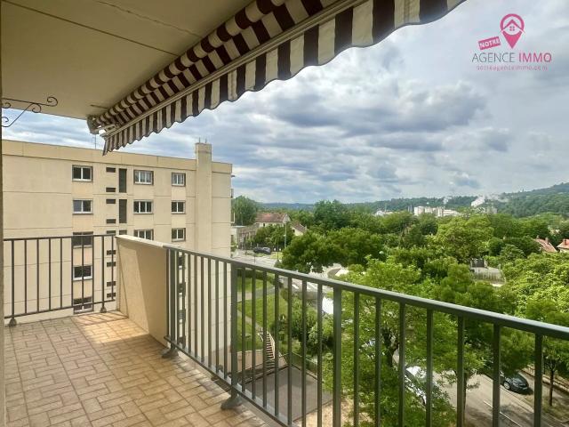 Appartement 4 pièces, 78 m² à louer à Fontaines sur Saône 69270