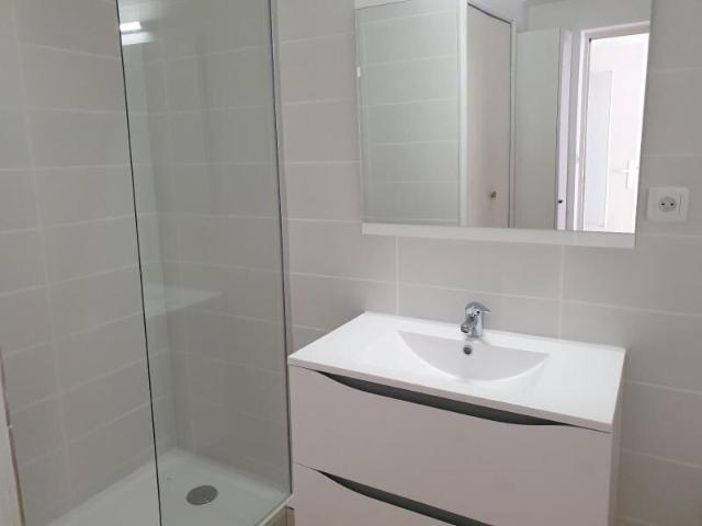 Appartement 4 pièces, 79 m² à louer à Guilherand Granges 07500