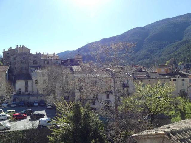 Appartement 4 pièces 79 m² Terrasse