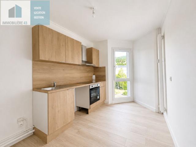 Appartement 4 pièces, 83 m² à louer à Vals près le Puy 43750