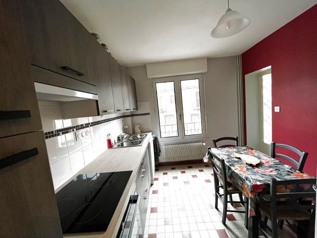 Appartement 4 pièces, 83 m² à louer à Espalion 12500