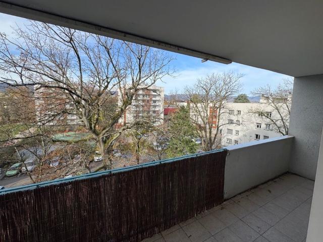 Appartement 4 pièces, 83 m² à louer à Ferney Voltaire 01210