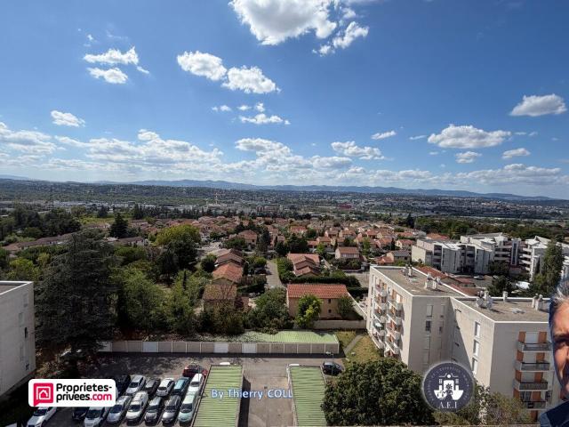 Appartement 4 pièces, 83 m² à louer à Saint Fons 69190