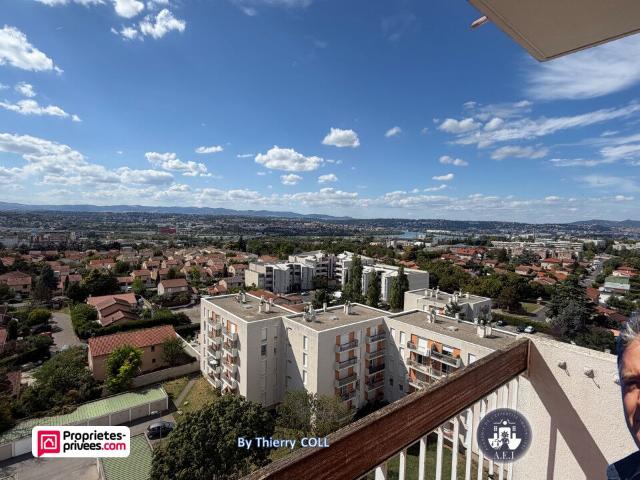 Appartement 4 pièces, 83 m² à louer à Saint Fons 69190