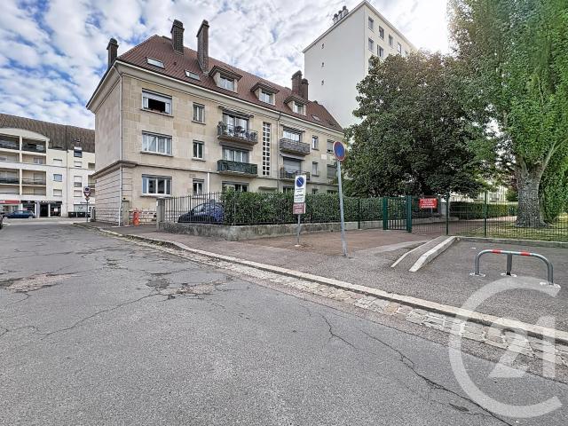 Appartement 4 pièces 83 m²