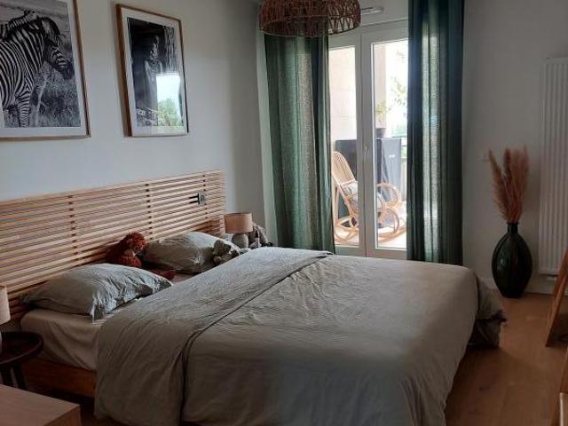 Appartement 4 pièces, 80 m² à louer à Bordeaux 33000
