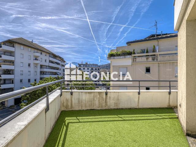Appartement 4 pièces 80 m²