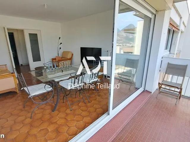 Appartement 4 pièces 80 m²