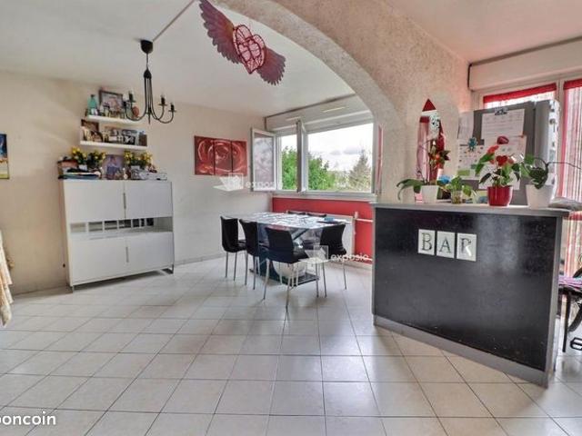 Appartement 4 pièces 82 m²