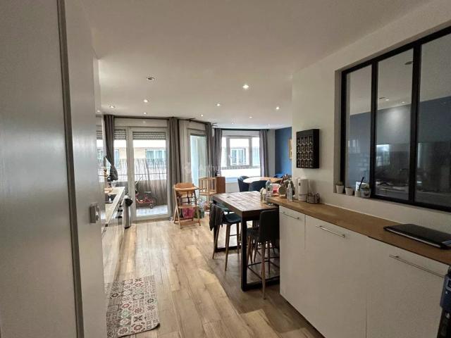 Appartement 4 pièces, 81 m² à louer à Villeurbanne 69100