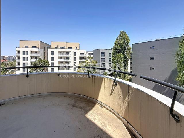 Appartement 4 pièces, 81 m² à louer à Bron 69500