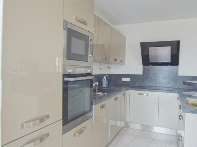 Appartement 4 pièces, 81 m² à louer à Choisy le Roi 94600