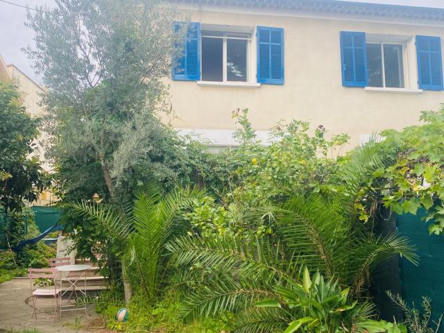 HAUT DE VILLA ENTRE GAMBETTA ET GODILLOT
