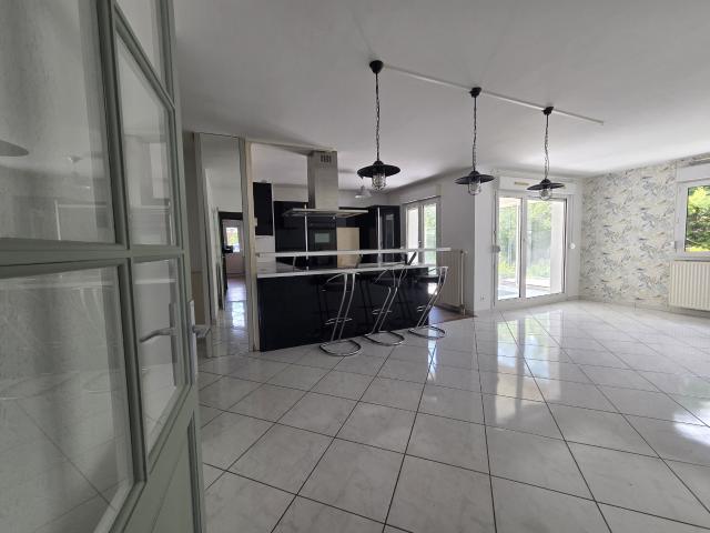 Appartement 4 pièces 81 m²