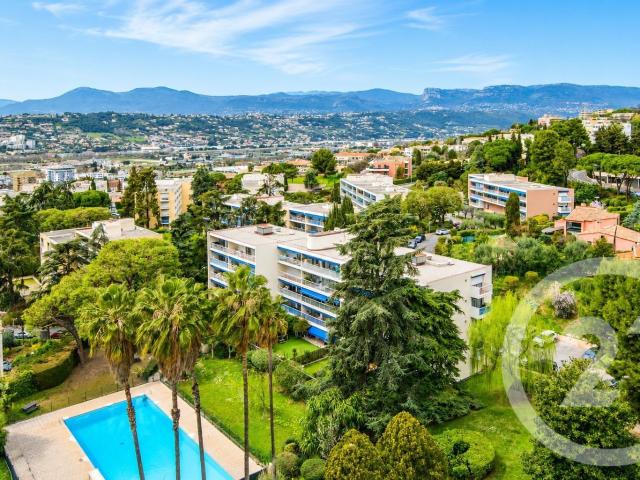 Appartement 4 pièces 81 m²