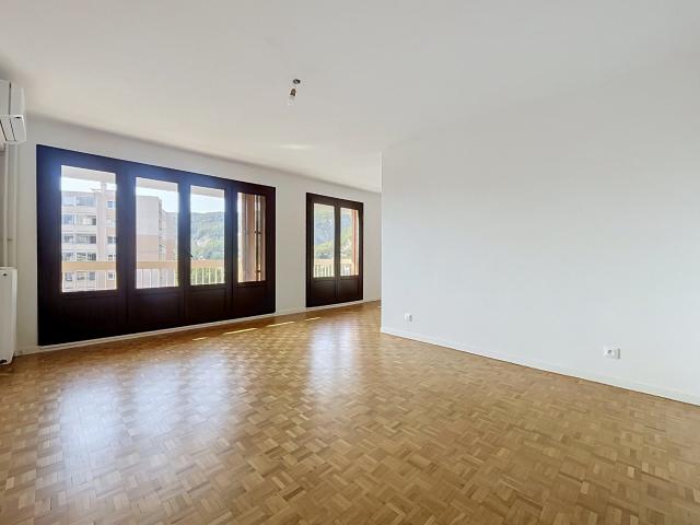 Appartement 4 pièces 81 m²