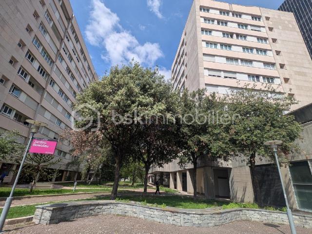 Appartement 4 pièces 81 m²