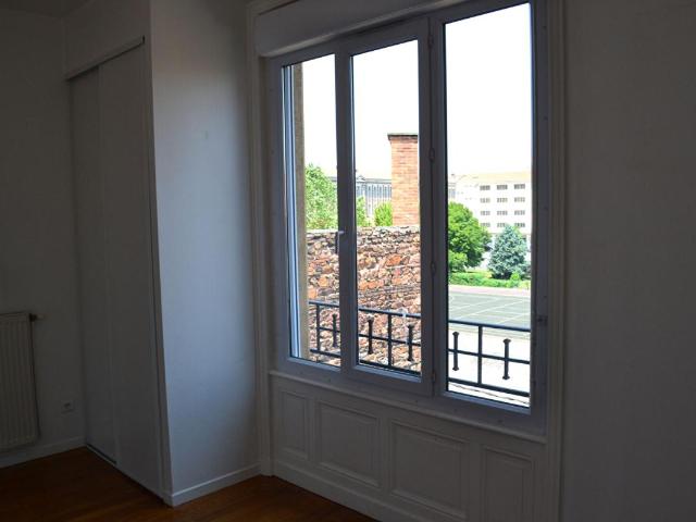 Appartement 4 pièces, 82 m² à louer à Roanne 42300