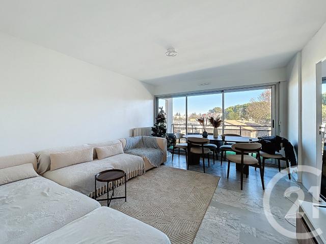 Appartement 4 pièces 82 m²
