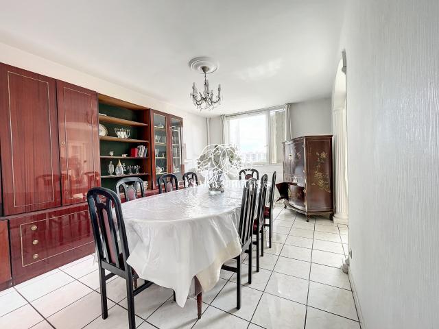 Appartement 4 pièces 82 m²