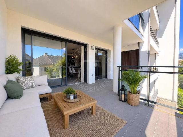 Appartement 4 pièces 82 m²