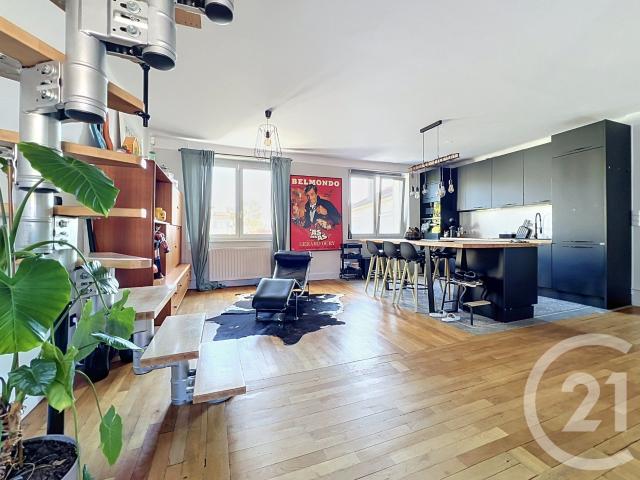 Appartement 4 pièces 82 m²