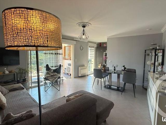 Appartement 4 pièces 82 m²