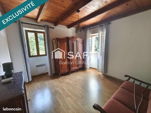 Appartement 4 pièces 82 m²