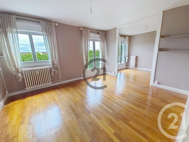 Appartement 4 pièces 82 m²
