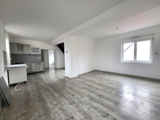 Appartement 4 pièces, 87 m² à louer à Barlin 62620
