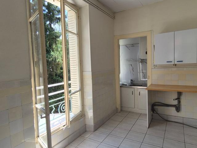 Appartement 4 pièces, 87 m² à louer à Grenoble 38000