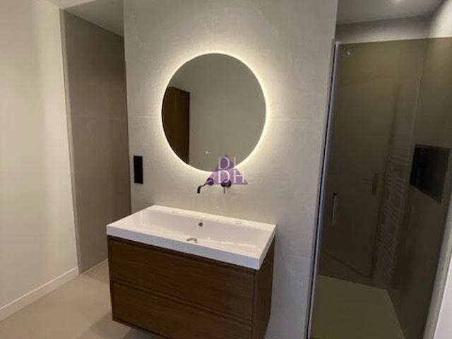 Appartement 4 pièces, 87 m² à louer à Hyères 83400