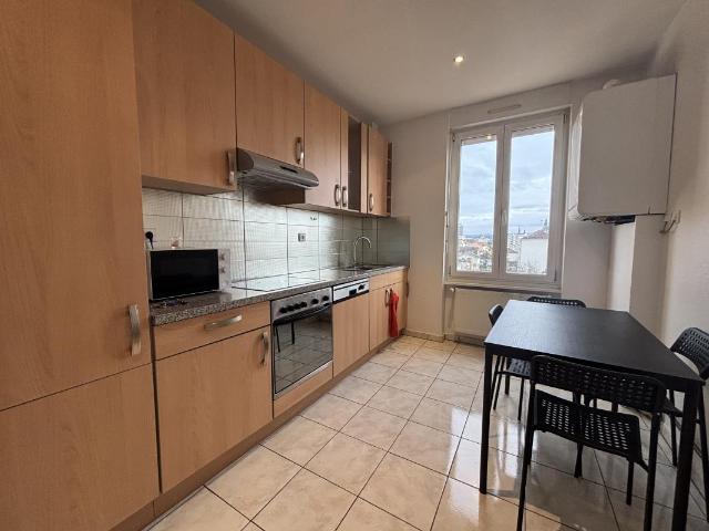 Appartement 4 pièces, 87 m² à louer à Mulhouse 68200
