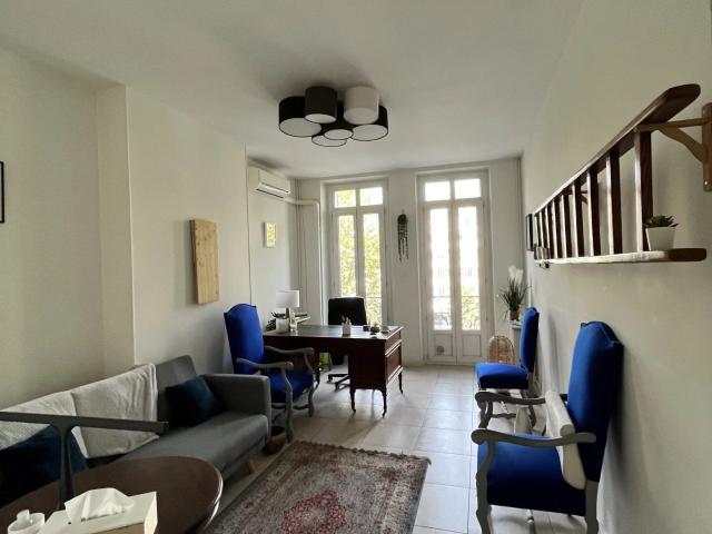 Appartement 4 pièces, 87 m² à louer à Nice 06000