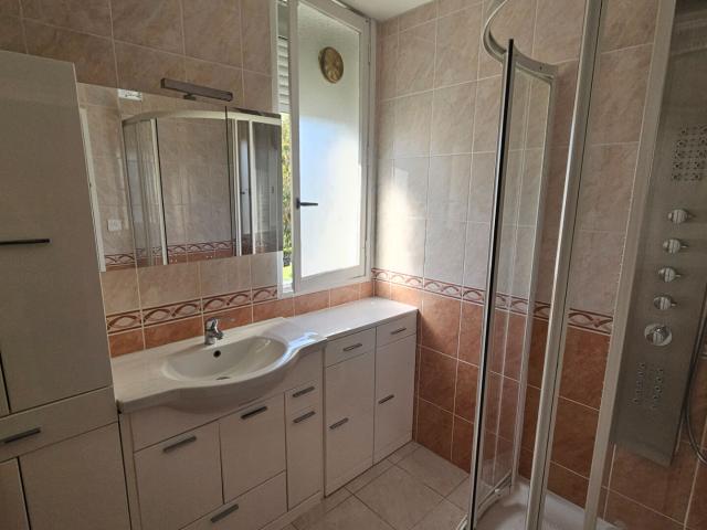 Appartement 4 pièces, 87 m² à louer à Nice 06000