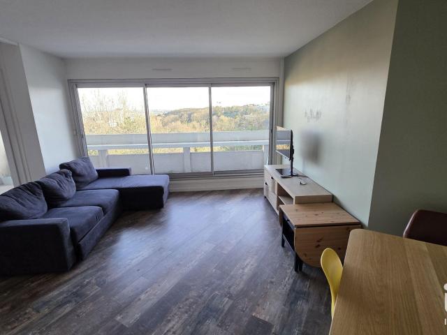 Appartement 4 pièces, 87 m² à louer à Rosny sous Bois 93110