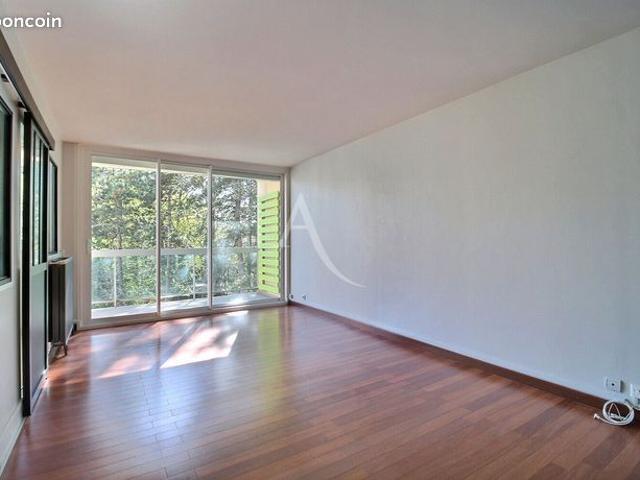Appartement 4 pièces 87 m²