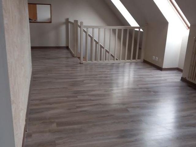 Appartement 4 pièces, 84 m² à louer à Commana 29450