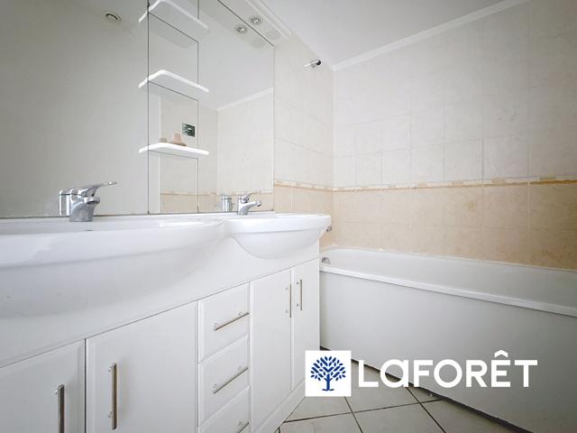 Appartement 4 pièces, 84 m² à louer à Éclose Badinières 38300