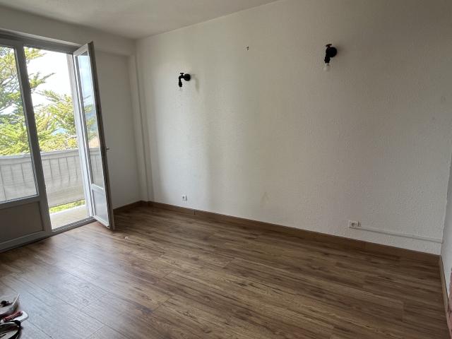 Appartement 4 pièces, 84 m² à louer à Levens 06670