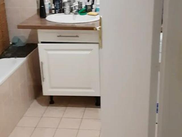 Appartement 4 pièces, 84 m² à louer à Saint Denis 93200