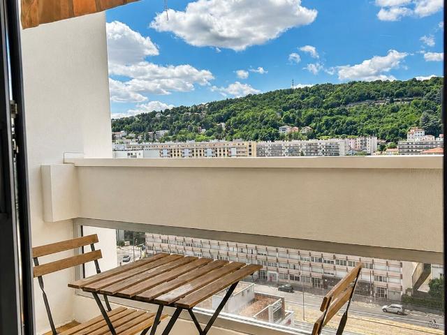 Appartement 4 pièces, 84 m² à louer à Saint Étienne 42000