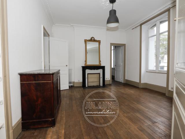 Appartement 4 pièces 84 m²